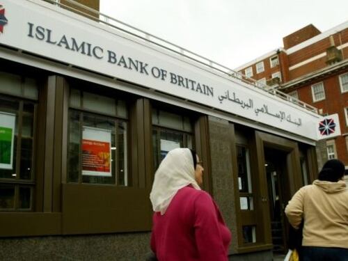 La mossa dei musulmani: aprire la prima banca islamica d'Italia