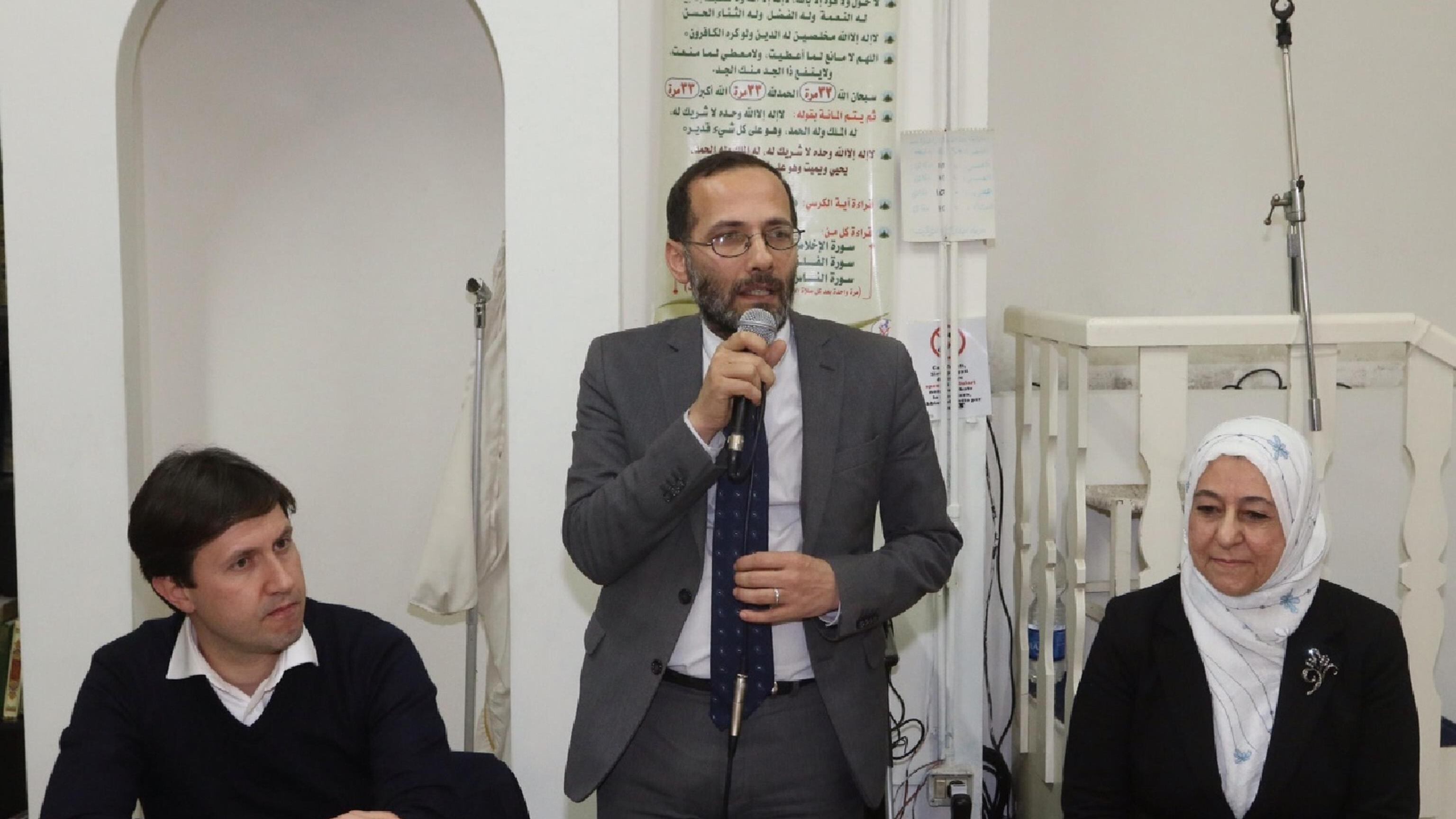 L'islam, i soldi dal Qatar e i legami col Pd. L'imam Elzir: "I bilanci? Non li pubblichiamo"