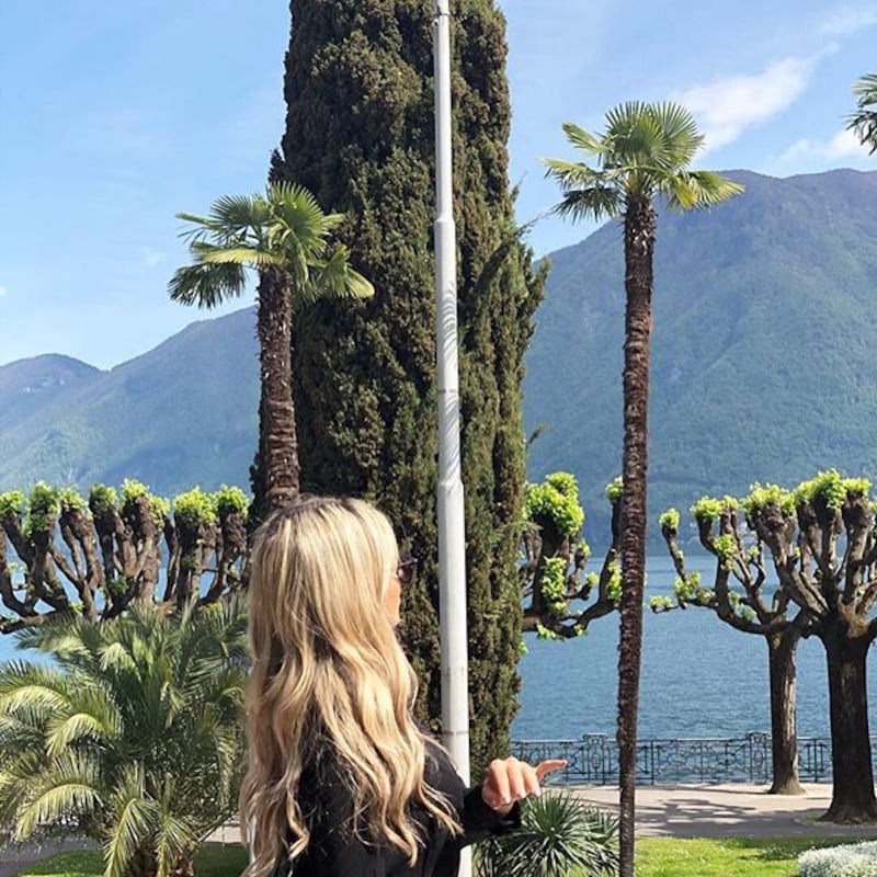 Agustina Gandolfo manda in tilt i follower: gli scatti di lady Martinez 7