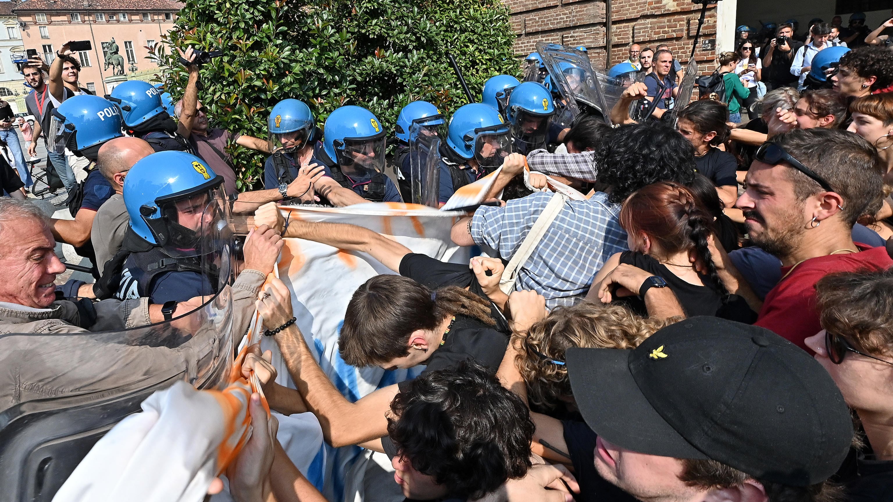La protesta del sindacato di polizia. "Assoluzione rischioso precedente"