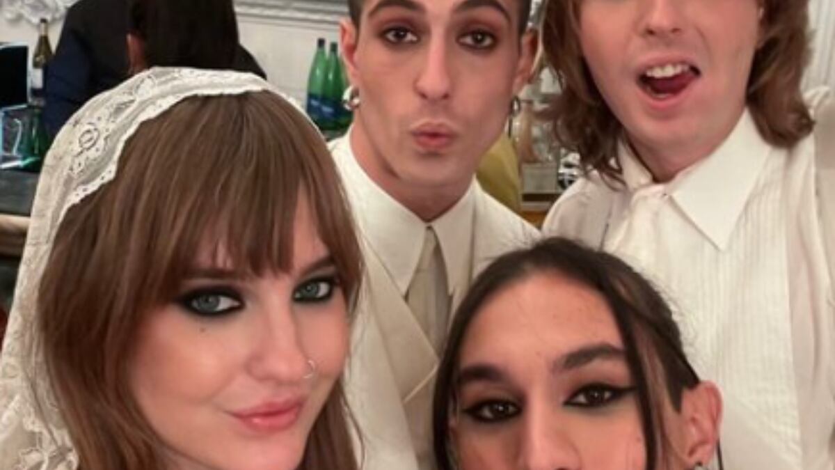 "Esagerati", "ridicoli". Valanga di critiche per il "matrimonio" dei Maneskin