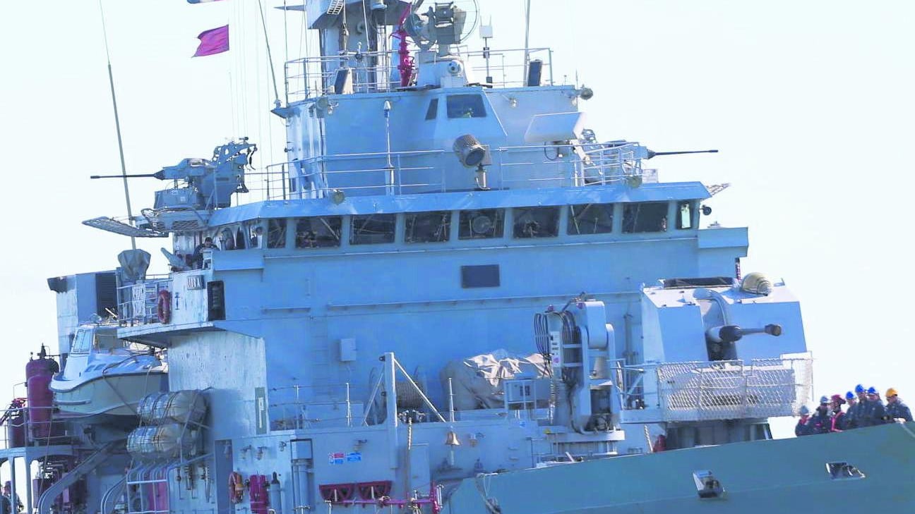 Modello Albania fermato da due criminali