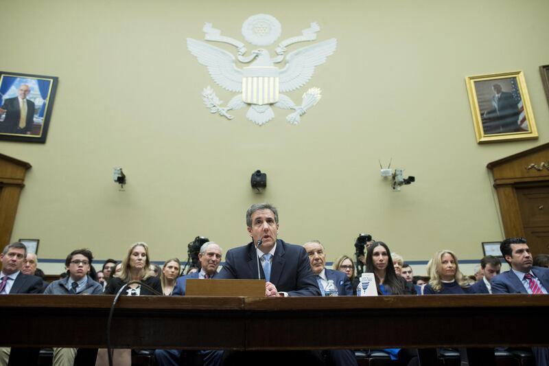 Michael Cohen in una deposizione al Congresso nel 2019
