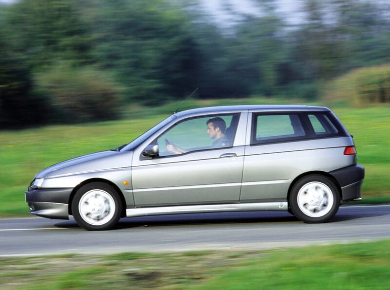 Alfa Romeo 145, guarda la gallery 6