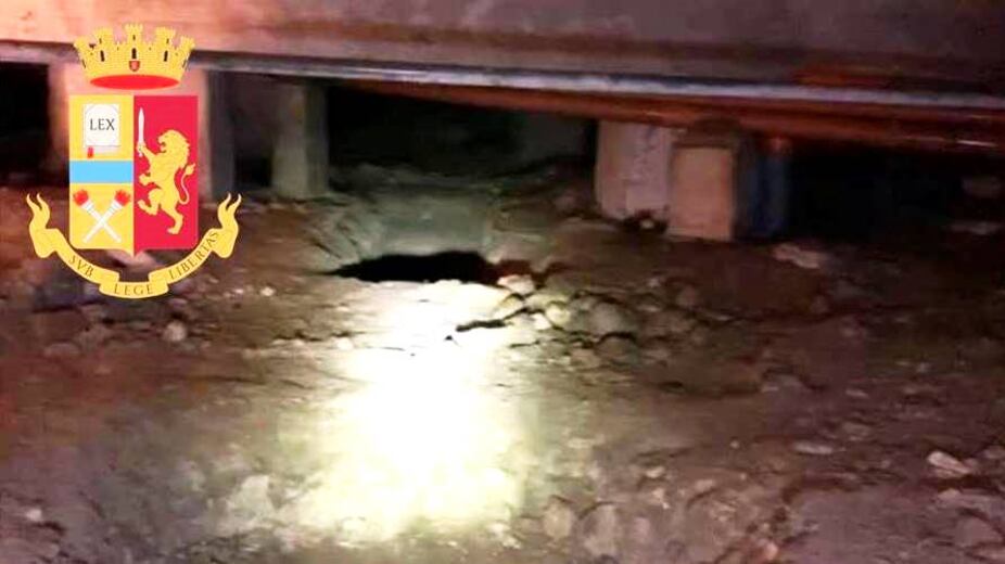 Orrore nello scantinato della casa popolare: così hanno nascosto il cadavere