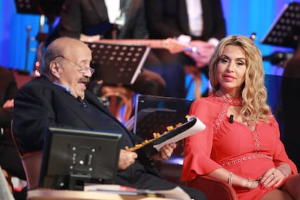 Valeria Marini sexy in tv 4