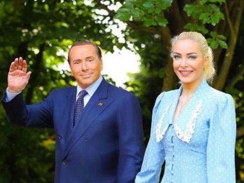 Il "sì" simbolico del Cavaliere a Marta Fascina