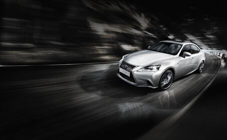 Presentata a Detroit la Lexus IS Hybrid 4