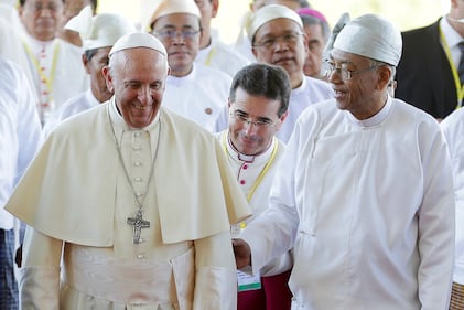 Il viaggio del Papa in Myanmar 15