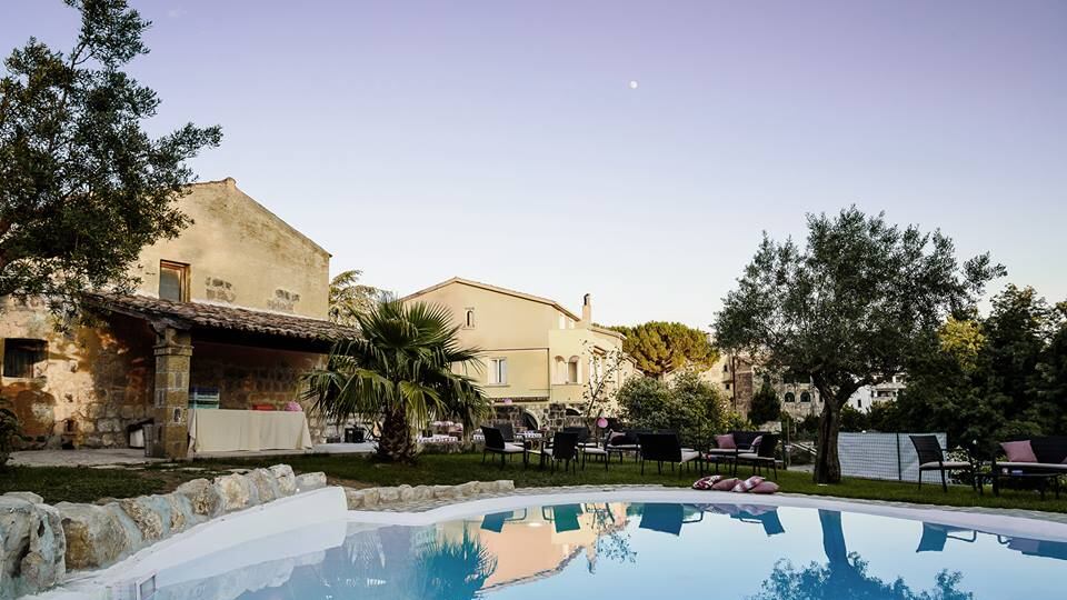 Bimba morta in piscina. Romeno indagato per omicidio e stupro