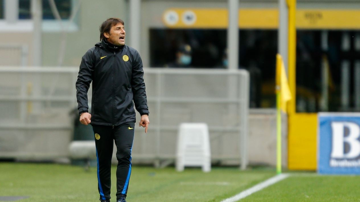 L'attacco al veleno su Conte: "Come San Sebastiano..."