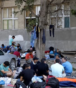 Macedonia, l'assalto dei clandestini ai treni per l'Europa 4