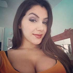 Valentina Nappi sexy su Instagram 9