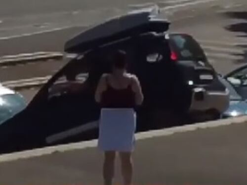 Valle Giulia, con l'auto giù dalla scalinata: "Ho fretta"