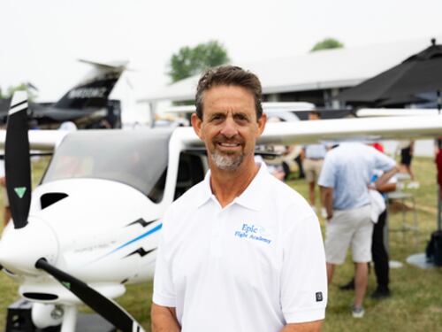 Epic Flight Academy acquisterà fino a 50 aerei Pipistrel Voyager, ampliando la sua flotta di velivoli da addestramento per garantire la formazione continua di piloti