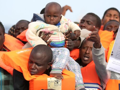 "Italia fuori dall'emergenza". Berlino ci rimanda i migranti