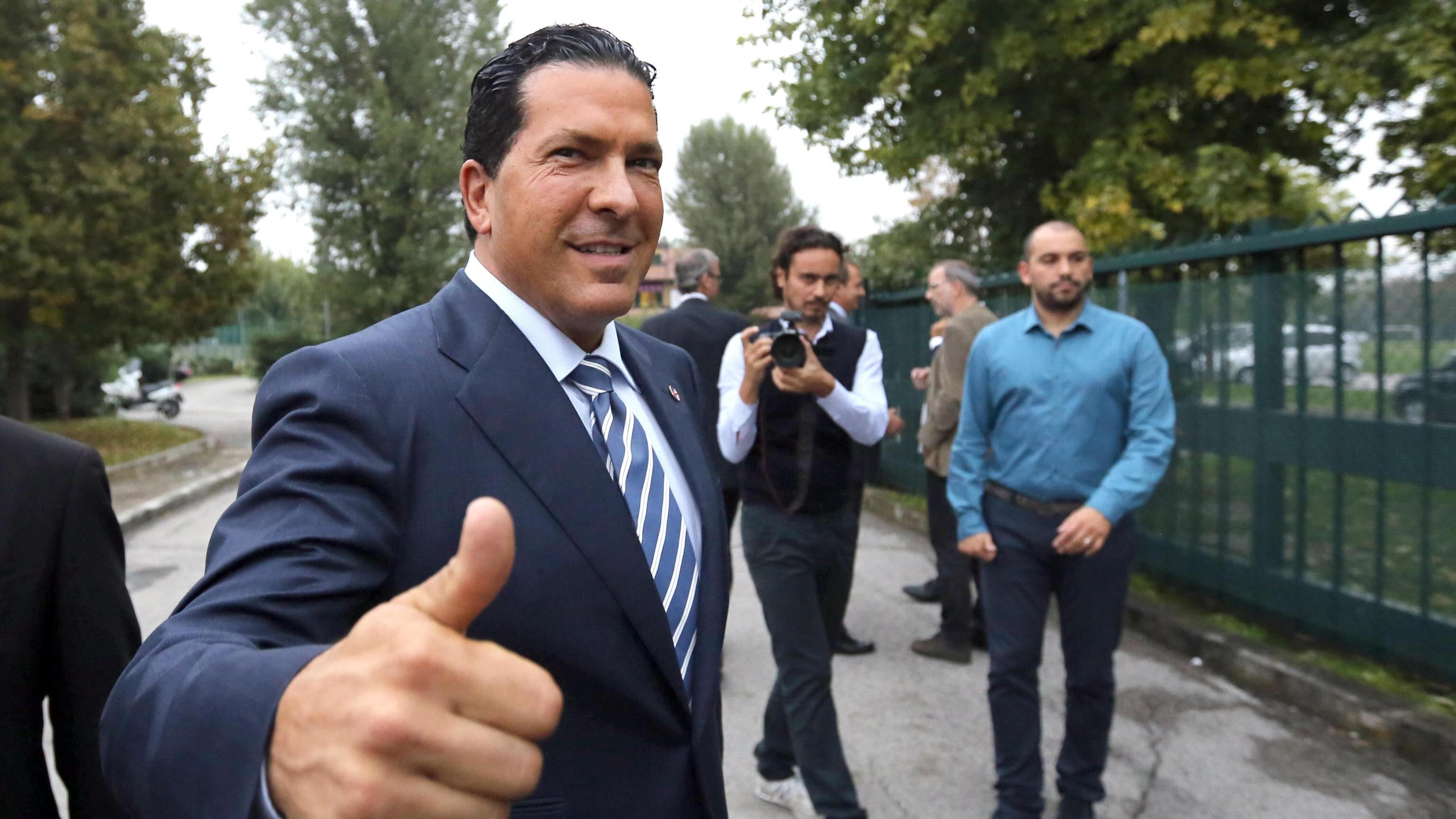 Dalla Serie A alla corte di Trump: chi è Joe Tacopina l'italo-americano che difende Trump