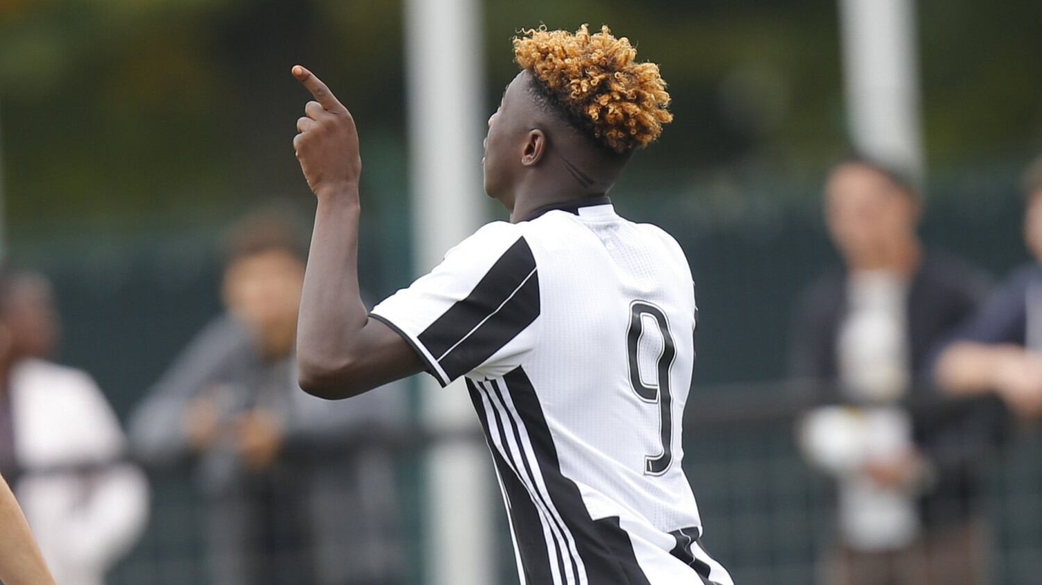 La serie A sbarca nel Duemila: la Signora lancia Kean