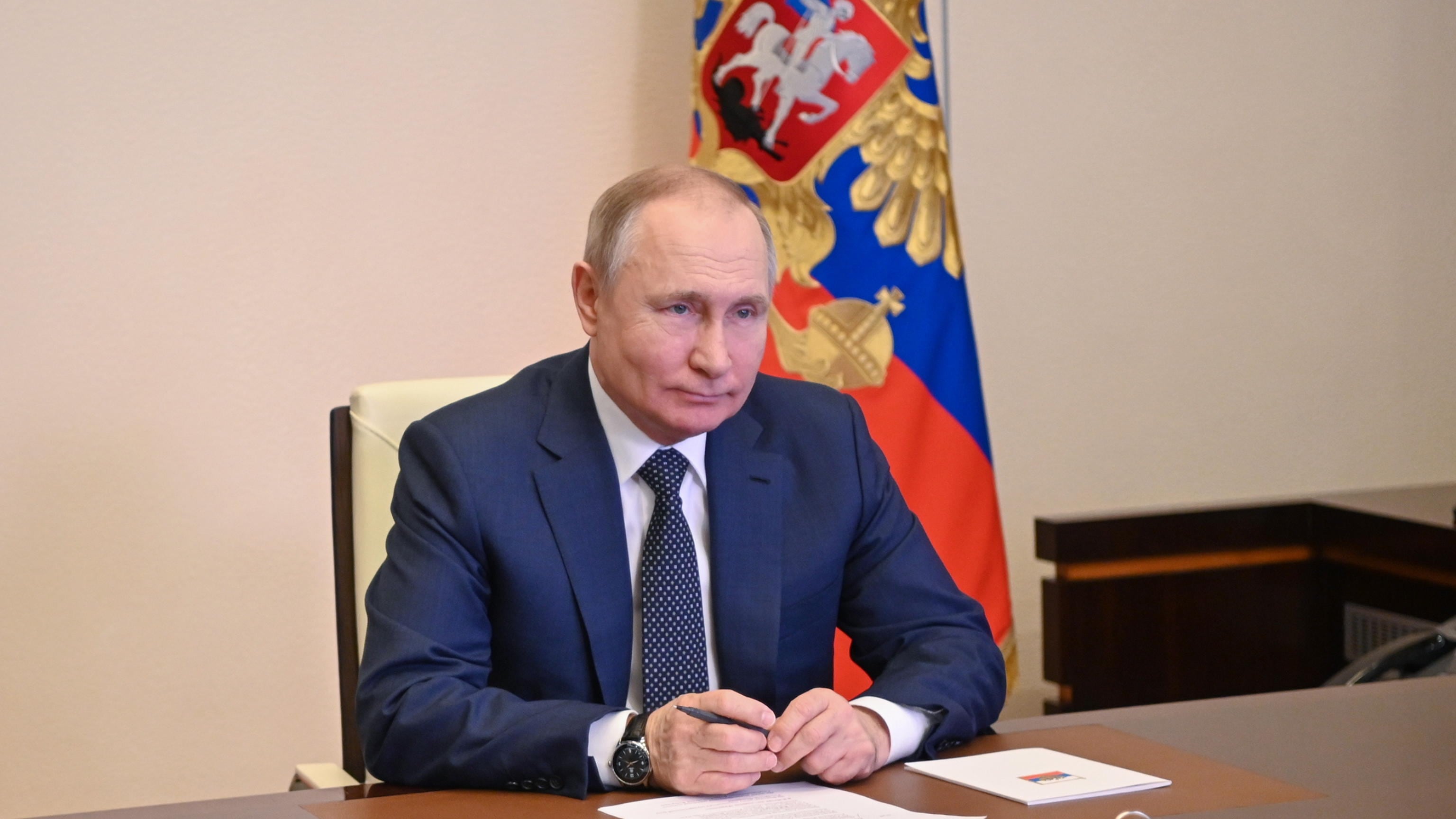 Putin è in realtà "un suo sosia"? La tesi dell'ex Pci