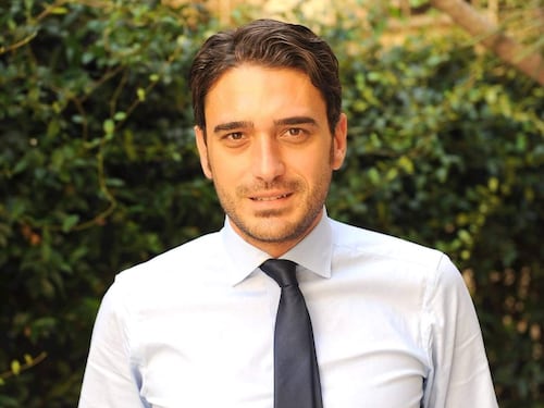 Il candidato del Pd si ritira e smonta così Letta