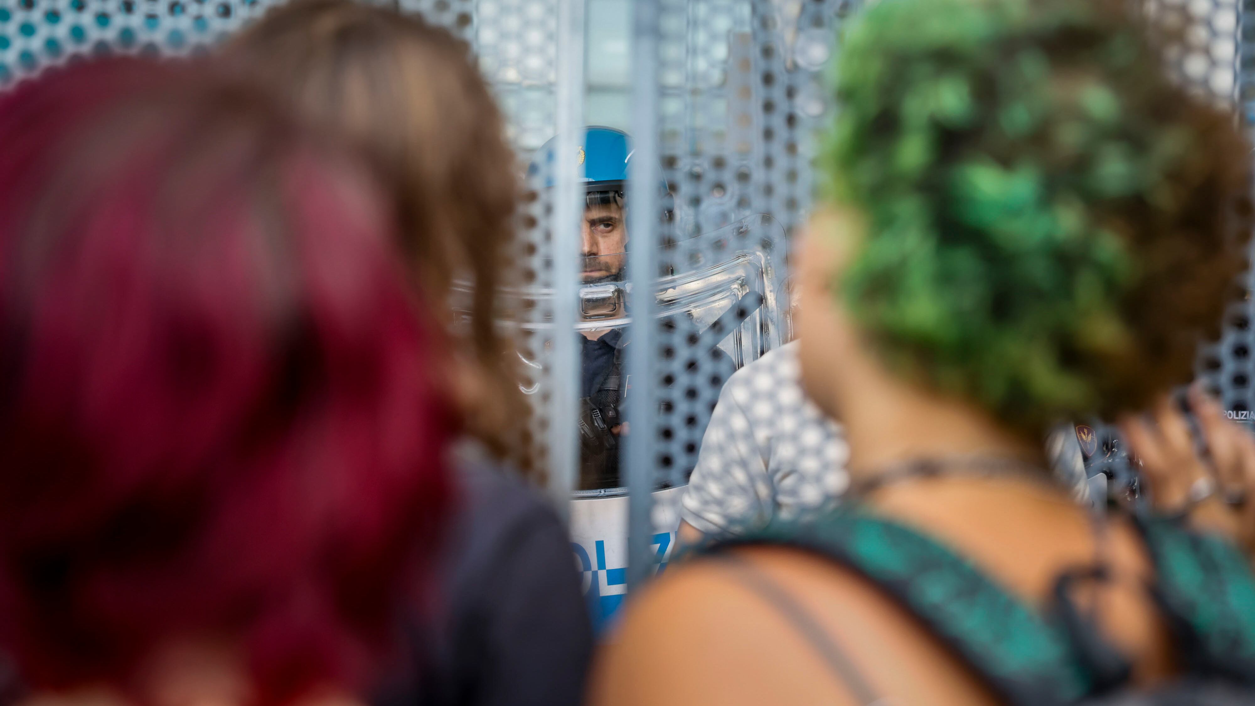 "Ci hanno aggrediti e picchiati". La violenza dei pro Pal all’università di Torino