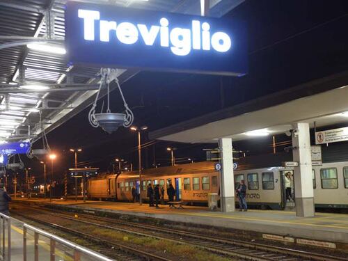 Bergamo, capotreno aggredito. Ferito anche un passeggero