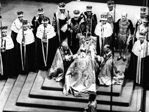 Una regina da record: 63 anni in foto