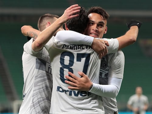 L'Inter gioca a tennis con il Benevento: 6-2 e quarti di finale di Coppa Italia