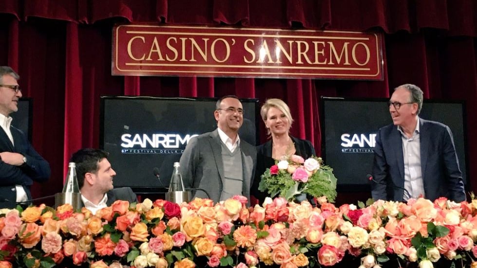 Sanremo, ora è ufficiale: "Maria De Filippi sul palco dell'Ariston"