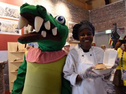 Crocoburger, la carne di coccodrillo che piace