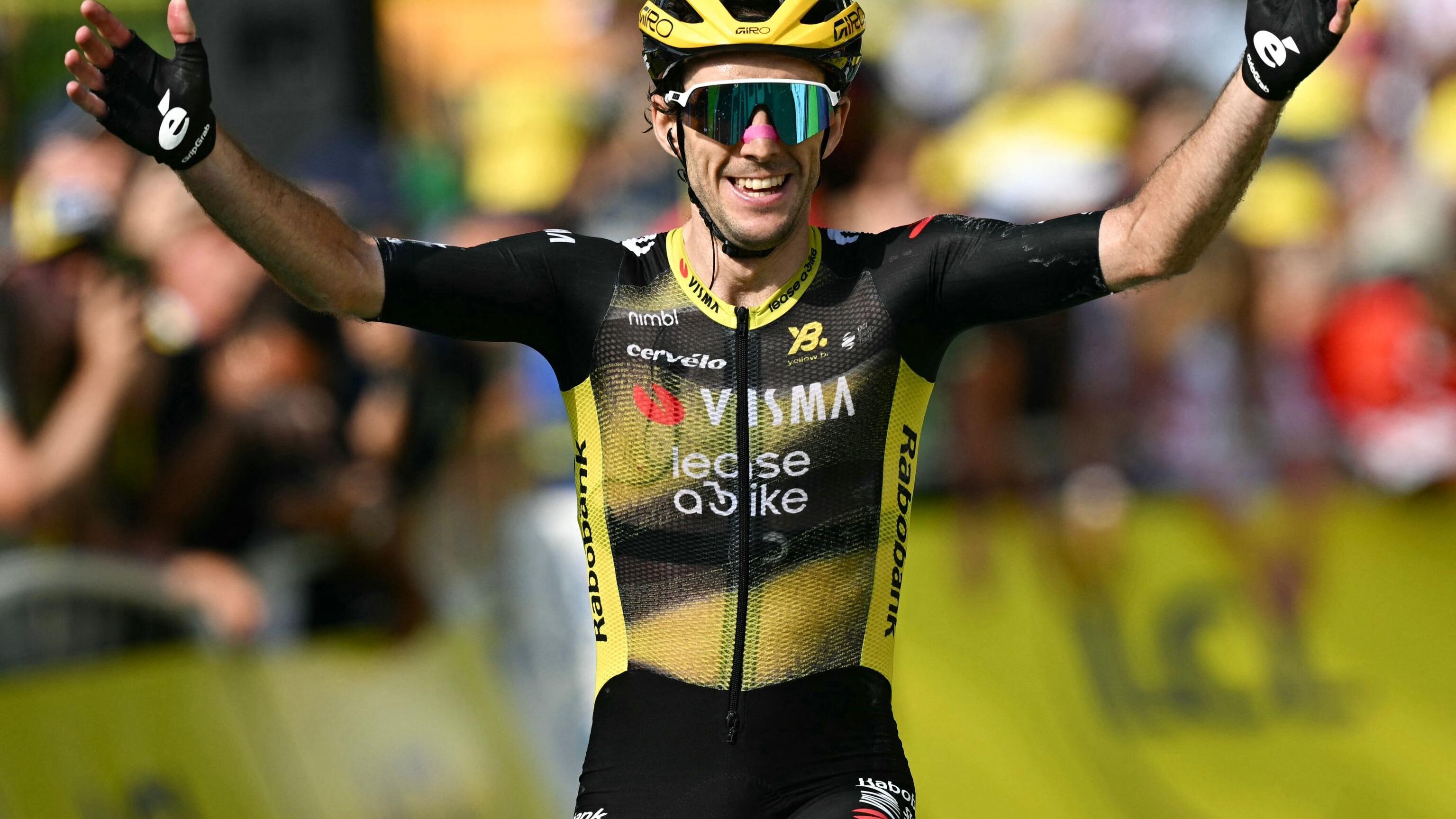 Le Mont Dore è di Yates, ma la maglia gialla è di Healy