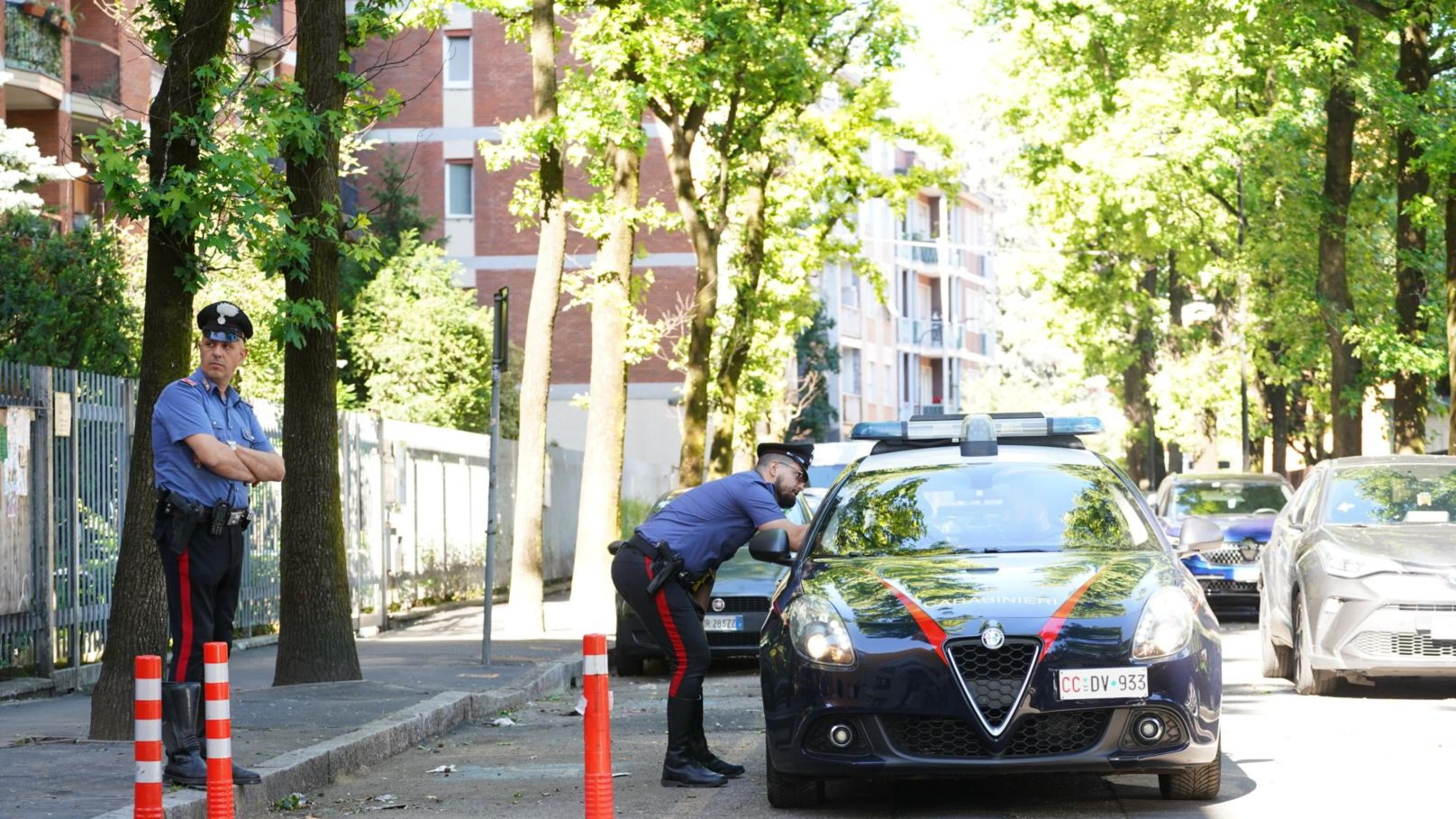 Chi è Lamin Saidilly, l’uomo che ha accoltellato un passante di fronte un bar a Milano