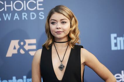 Critic Choice Awards 2016, dive senza reggiseno sul red carpet 17