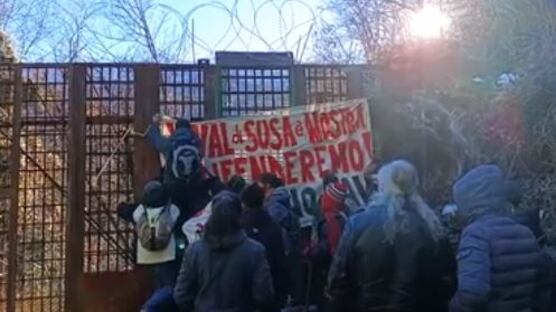 È tornata la violenza No Tav: insulti e pietre contro poliziotti