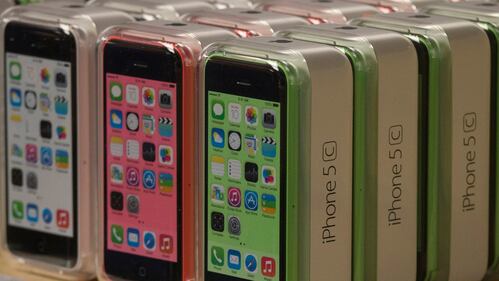 New York, a ruba il nuovo smartphone Apple 1