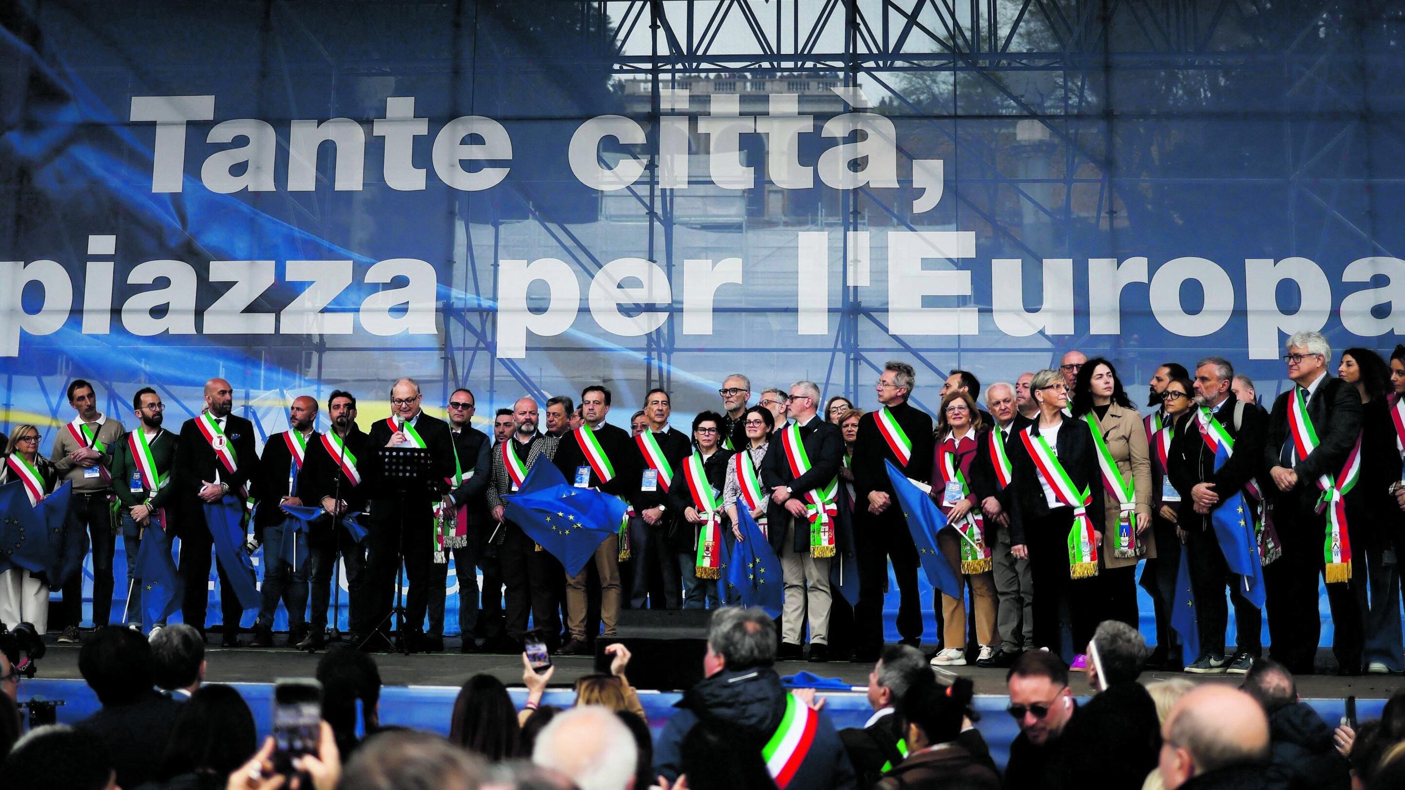 Diffidata la piazza "europea" del Pd