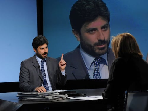 Il contrordine dei "cittadini": grillini ospiti di mamma Rai