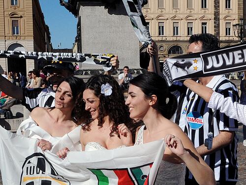 Terza stella, la festa in piazza San Carlo a Torino