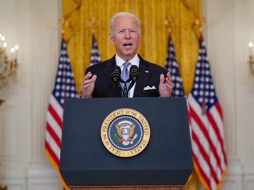L'America trema: "Allerta attentati. Al Qaida e Isis possono tornare"