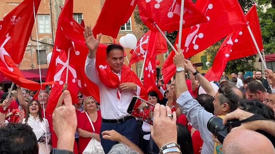 Pisa, il sindaco Michele Conti (centrodestra) vince ancora