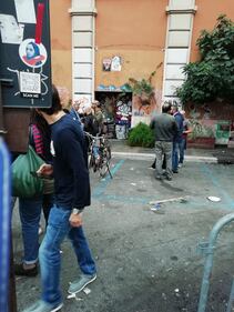 Palazzo occupato dai centri sociali 1