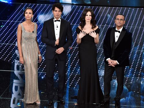 Sanremo 2016: gli abiti della prima serata