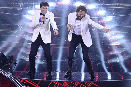 Gianni Morandi e Jovanotti mattatori di Sanremo 1