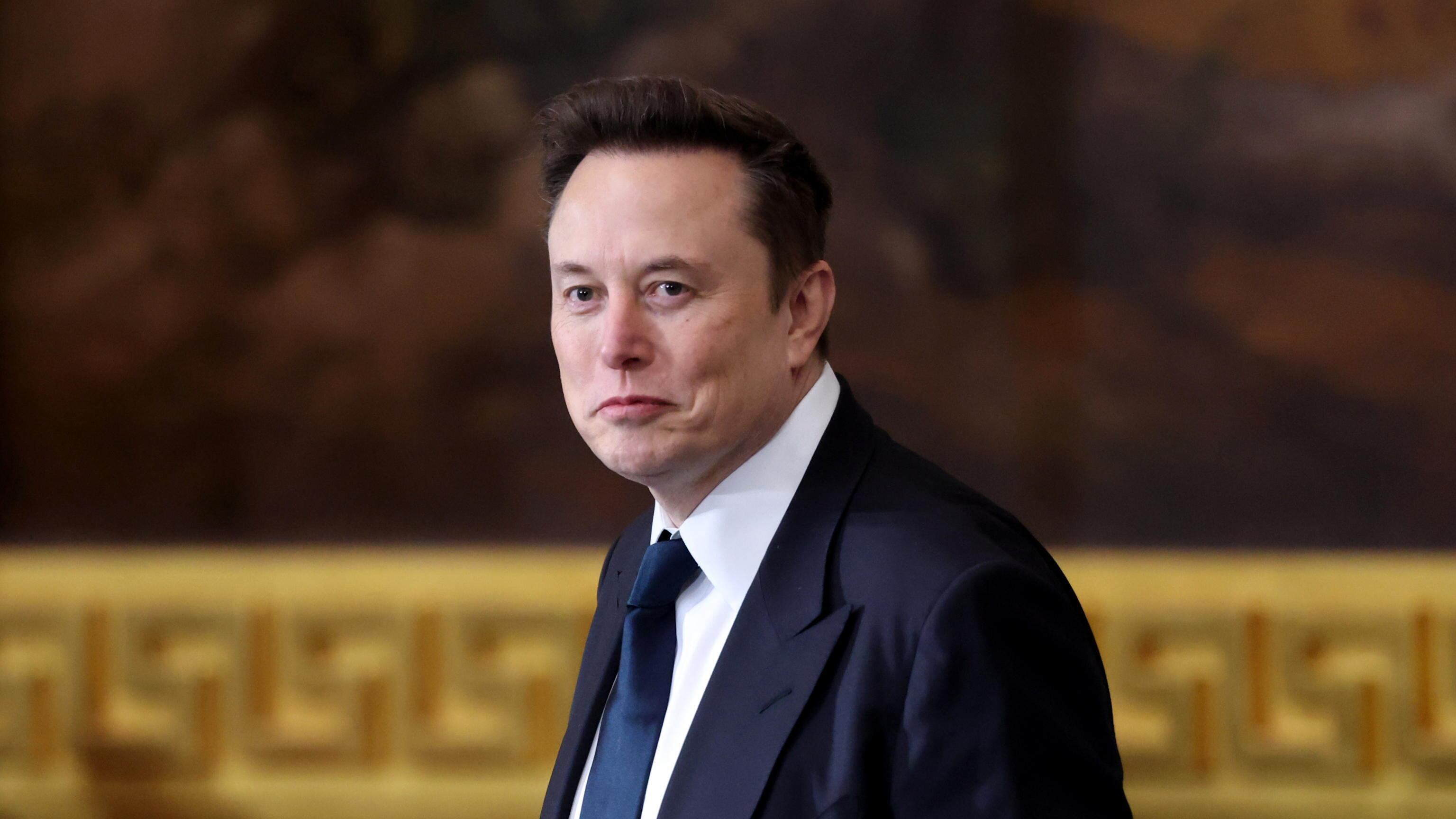 Musk porta in tribunale l’alleanza Apple-OpenAi