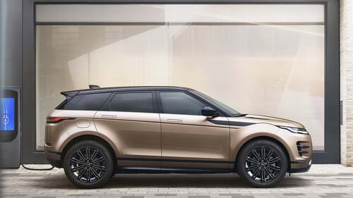 Range Rover Evoque 2023, guarda tutte le immagini 19
