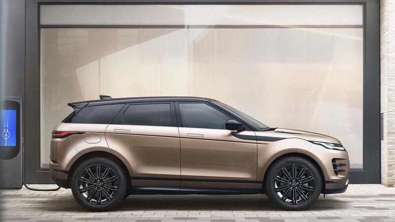 Range Rover Evoque 2023, guarda tutte le immagini 19