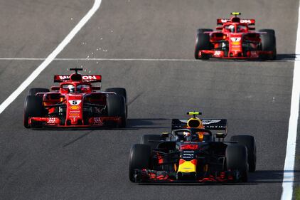 Formula Uno, Hamilton in trionfo a Suzuka: le immagini del gp del Giappone 11