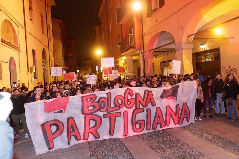 A Bologna sfilano gli antagonisti di Salvini 10