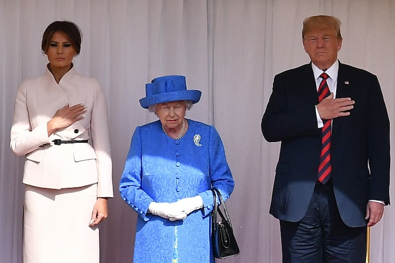 Regina Elisabetta II, le foto dell'incontro con Trump 7