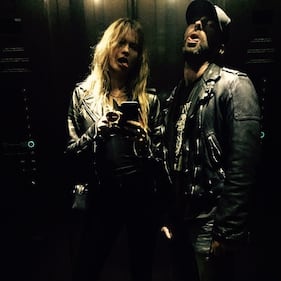 Behati Prinsloo e Adam Levine: la gravidanza social 5